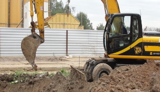 Выкопать яму экскаватором в Баксане от 935 руб. - 2Землекопа-Бкс